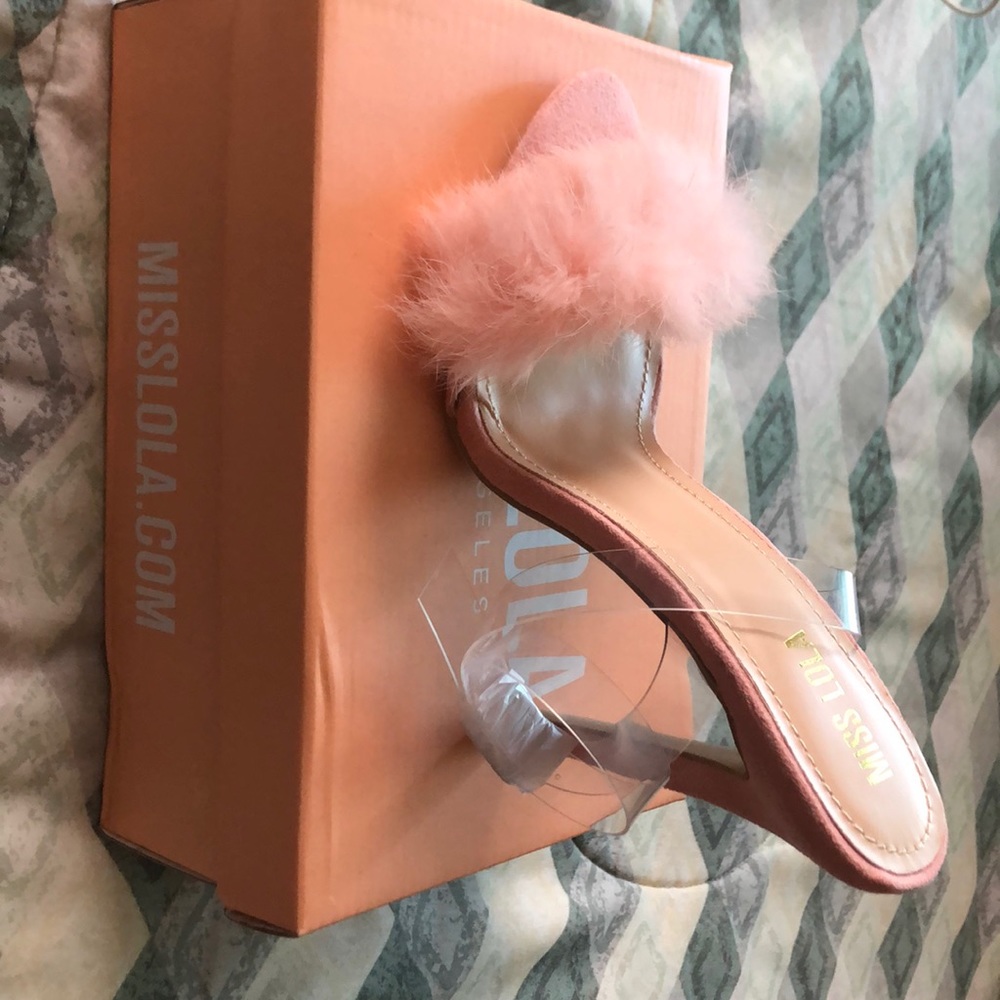 Pink heels
